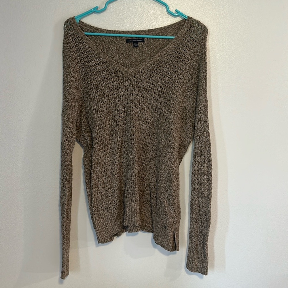American Eagle M fitted sweater